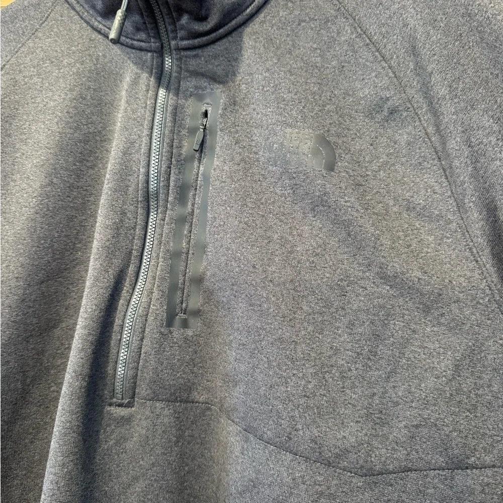 The North Face Men's Extended Size High Collar Quarter Zip with Pocket / XXL